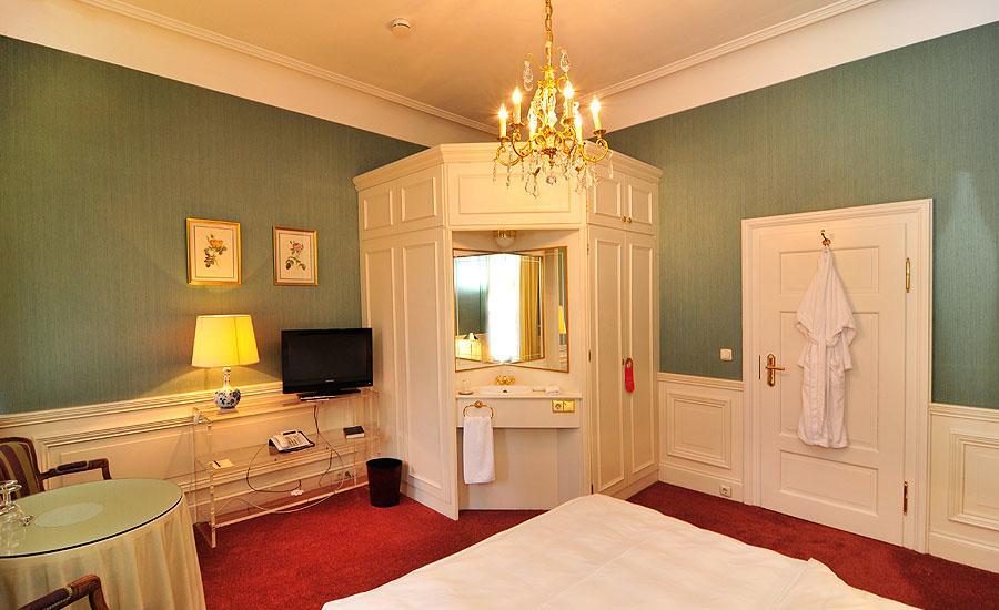 Hotel Buerger Palais Ansbach Rum bild